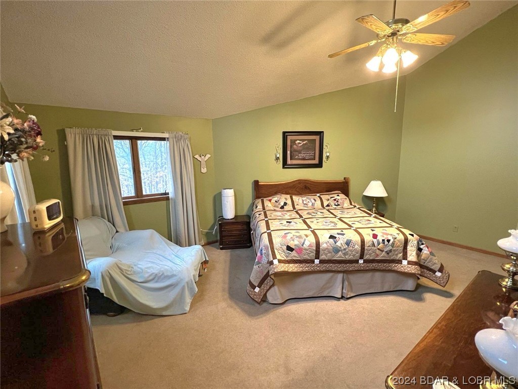 Versailles, Missouri, 65084, United States, 3 Bedrooms Bedrooms, ,2.5 BathroomsBathrooms,Residential,For Sale,1469990